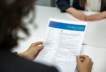 صورة تعبيرية لسيرة ذاتية وطلب توظيف